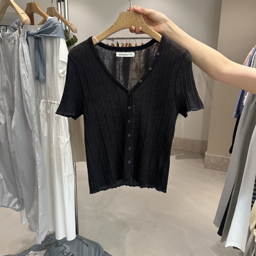 ANDMORE BUTTON韓國直郵實拍女裝新款人氣針織衫開衫紐扣ANDMORE BUTTON針織衫圖色2