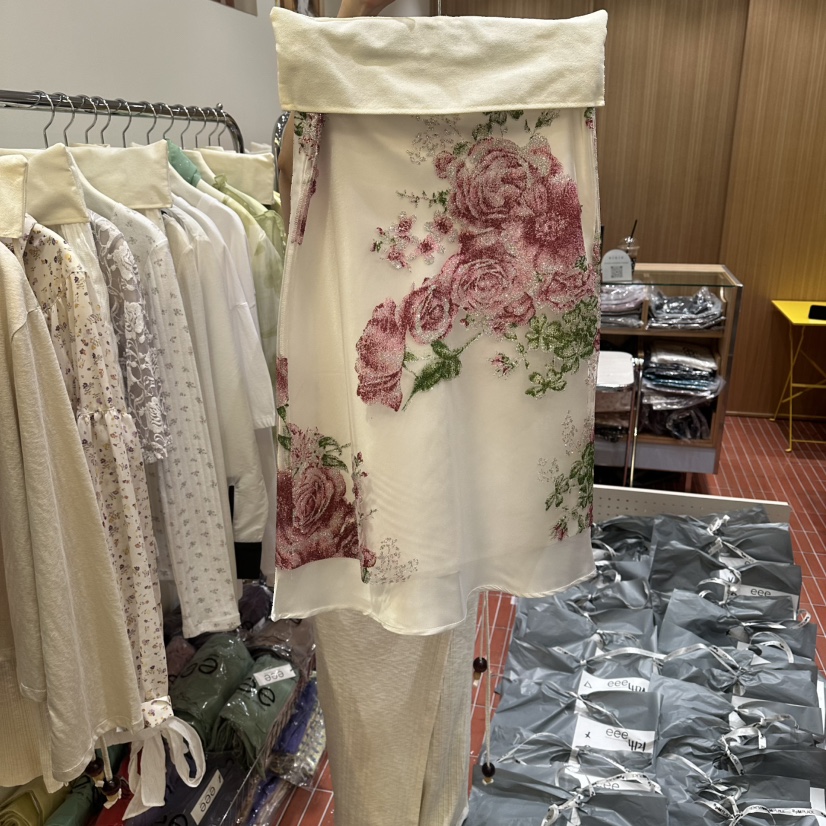 EEE韓國直郵實拍女裝新款26春夏時尚推薦人氣半身裙中短裙EEE半身裙/中短裙