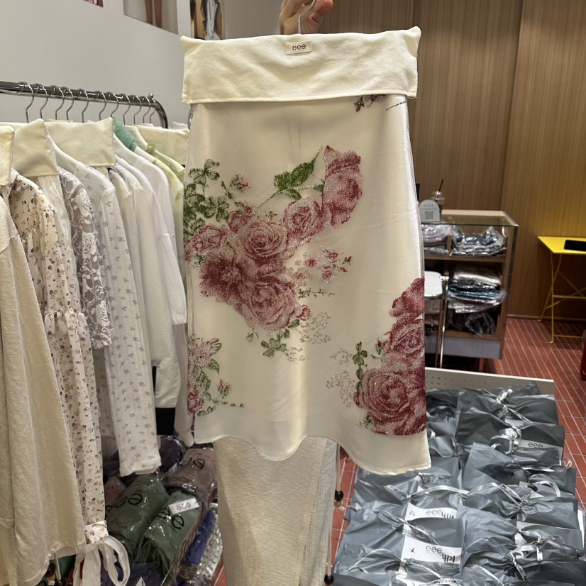 EEE韓國直郵實拍女裝新款26春夏時尚推薦人氣半身裙中短裙EEE半身裙/中短裙圖色2