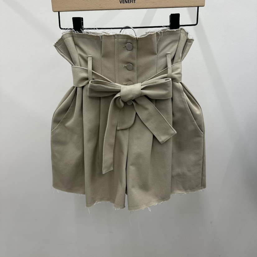 VENEFIT韓國直郵女裝新款熱賣職業時尚26春夏短褲含腰帶高腰VENEFIT/JENNIE短褲圖色3