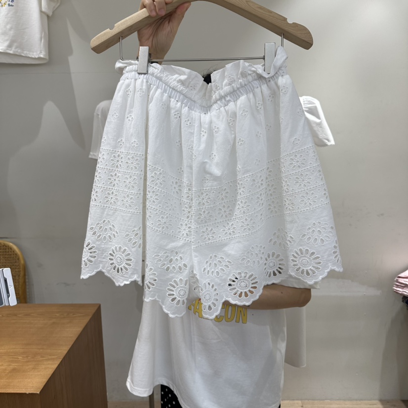 ASSEMBLY韓國東大門直郵女士新品時尚熱賣26春夏短褲喇叭蕾絲ASSEMBLY短褲