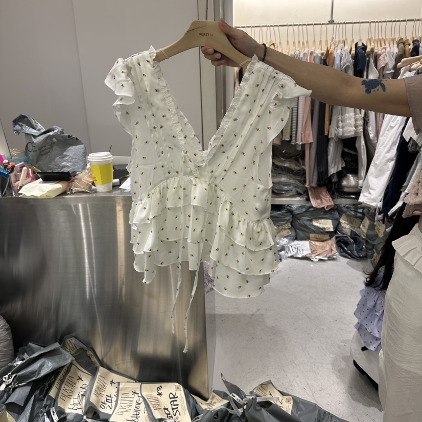 BERTHA韓國代購女裝新款職業26春夏休閑時尚推薦吊帶背心BERTHA吊帶/背心圖色1