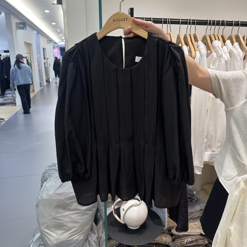 M.G.N韓國東大門直郵女士新款26春夏襯衫蕾絲衫褶裥亞麻MAGNET襯衫/蕾絲衫圖色2