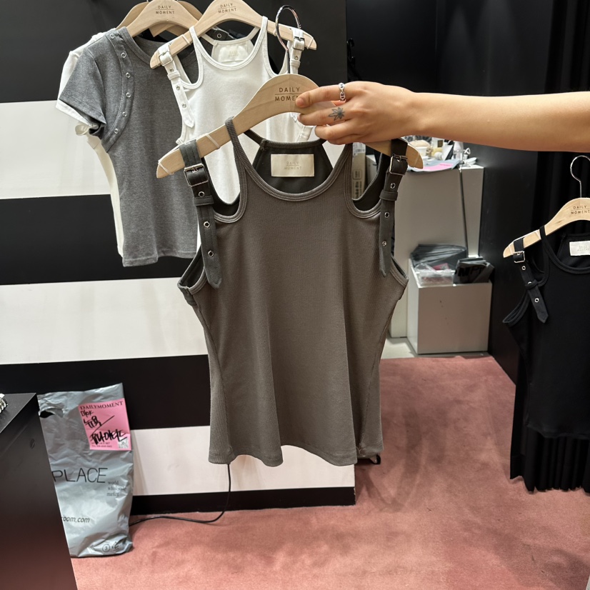 DAILY MOMENT韓國直郵女裝新品推薦時尚職業吊帶背心腰帶DAILY MOMENT吊帶/背心圖色2