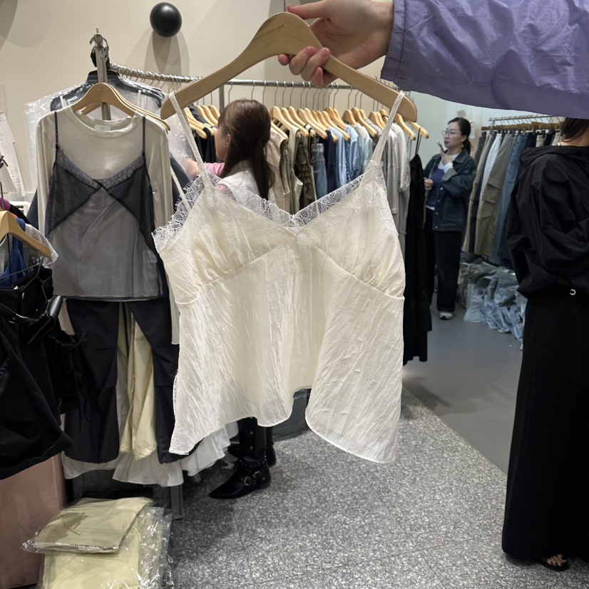 SOF韓國直郵女裝新品推薦時尚職業26春夏熱賣休閑吊帶背心SOF吊帶/背心圖色1