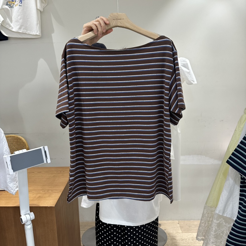 ASSEMBLY韓國東大門直郵女裝新品熱賣職業人氣推薦T恤露肩ASSEMBLYT恤圖色2