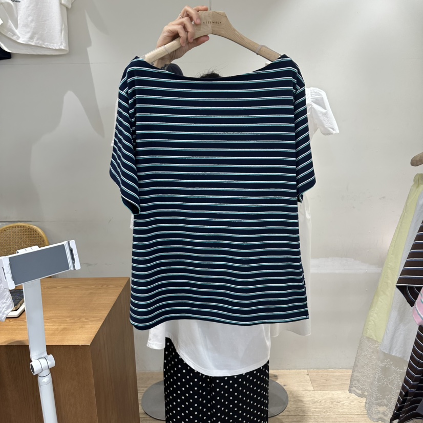ASSEMBLY韓國東大門直郵女裝新品熱賣職業人氣推薦T恤露肩ASSEMBLYT恤圖色3
