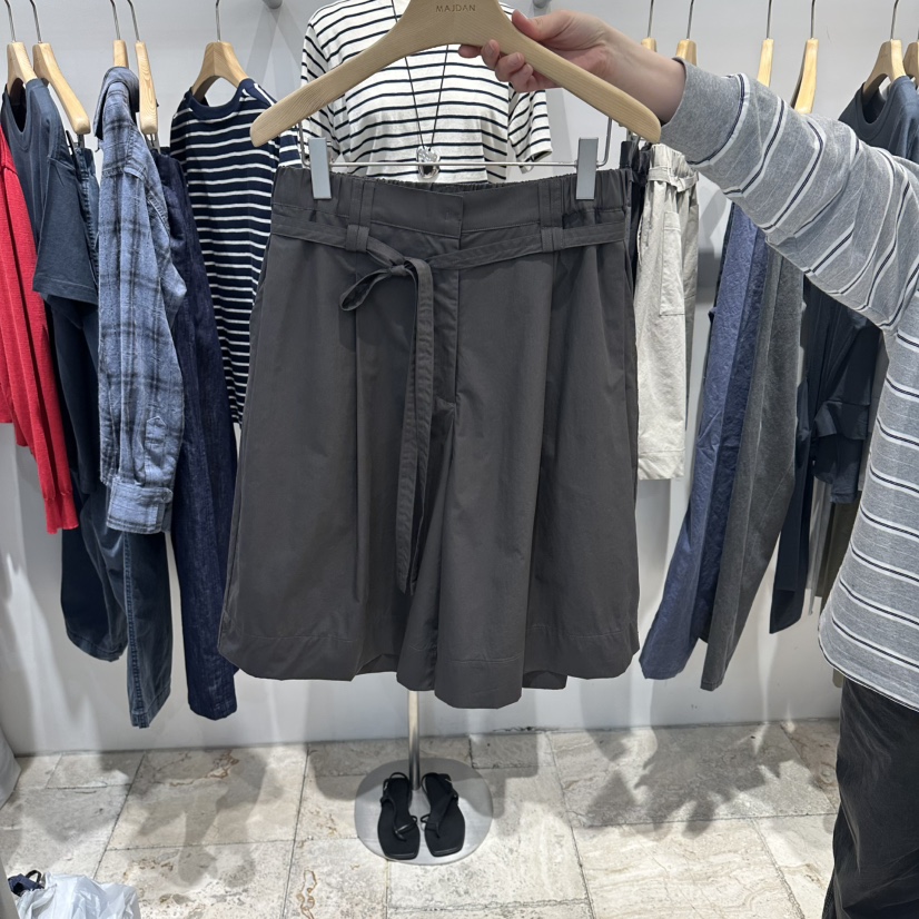 MAJDAN韓國直郵實拍女士新品時尚職業26春夏人氣短褲含腰帶MAJDAN短褲圖色3墨色