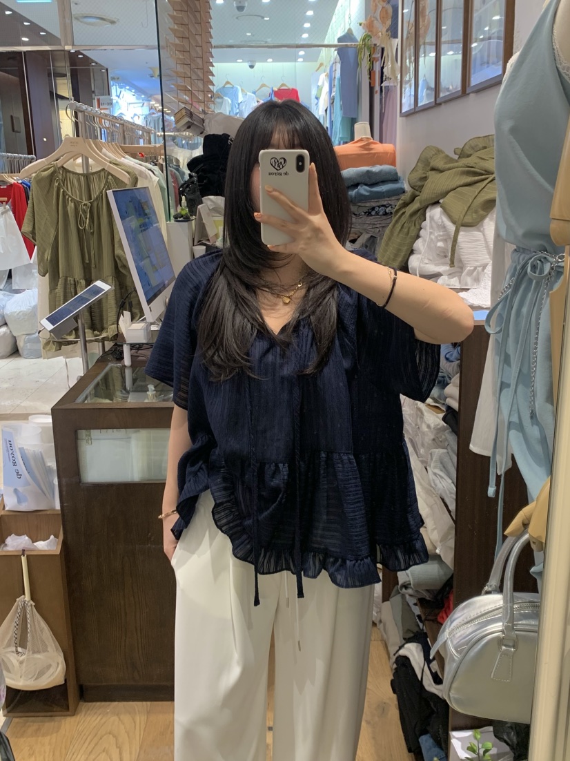 DE GO YOU韓國直郵女士新品時尚推薦熱賣襯衫蕾絲衫多層DE GO YOU襯衫/蕾絲衫