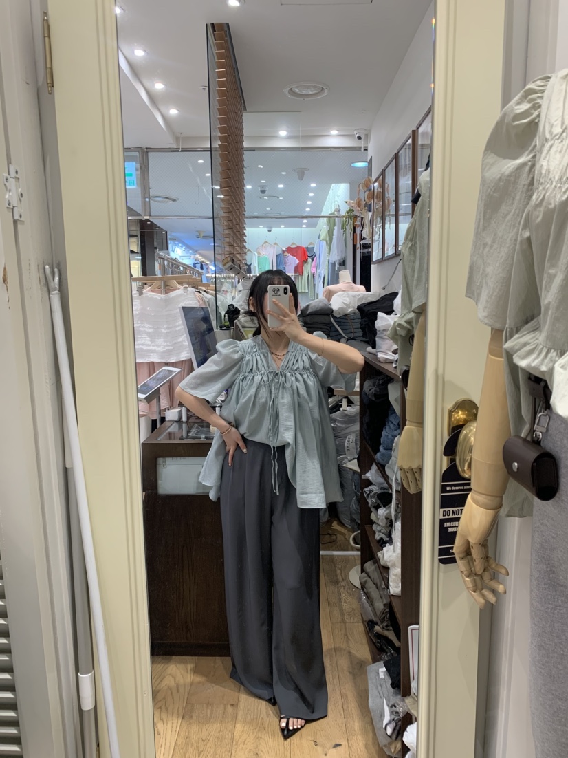 DE GO YOU韓國東大門代購女裝新款推薦人氣職業襯衫蕾絲衫DE GO YOU襯衫/蕾絲衫