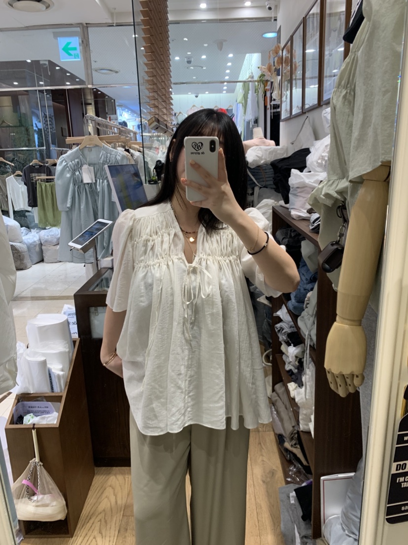 DE GO YOU韓國東大門代購女裝新款推薦人氣職業襯衫蕾絲衫DE GO YOU襯衫/蕾絲衫