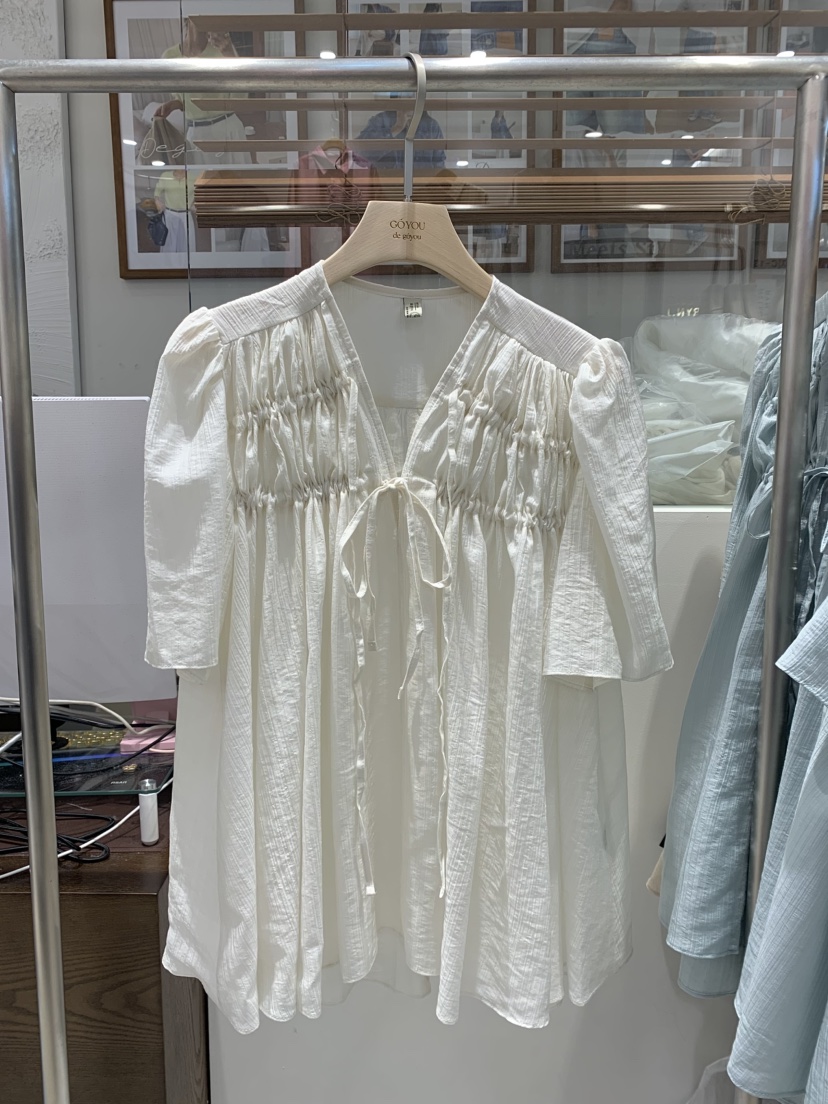 DE GO YOU韓國東大門代購女裝新款推薦人氣職業襯衫蕾絲衫DE GO YOU襯衫/蕾絲衫圖色1