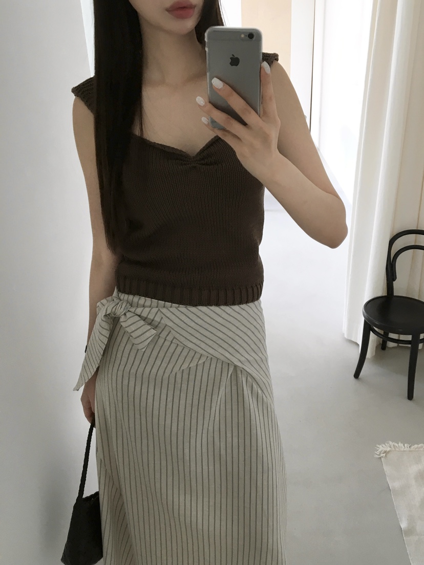 LEGACY韓國直郵女士新品熱賣26春夏職業推薦吊帶背心褶皺緞LEGACY吊帶/背心