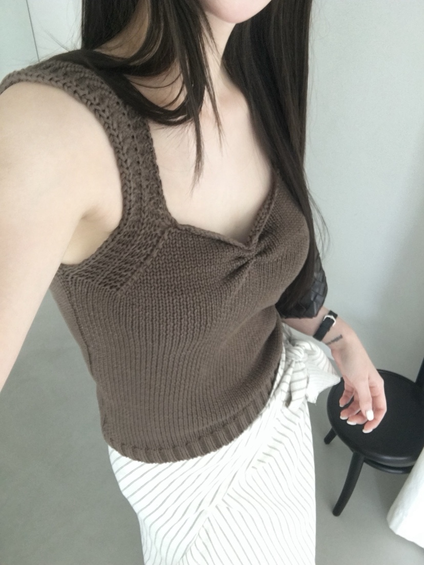 LEGACY韓國直郵女士新品熱賣26春夏職業推薦吊帶背心褶皺緞LEGACY吊帶/背心