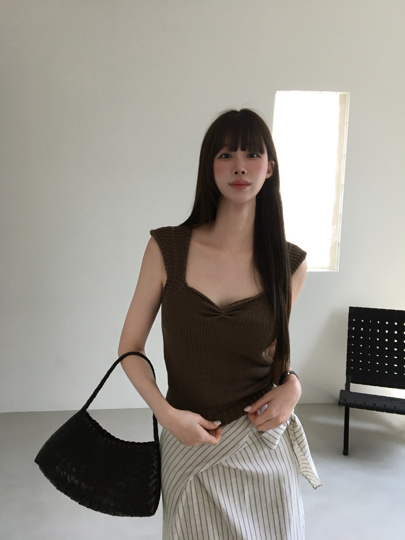 LEGACY韓國直郵女士新品熱賣26春夏職業推薦吊帶背心褶皺緞LEGACY吊帶/背心