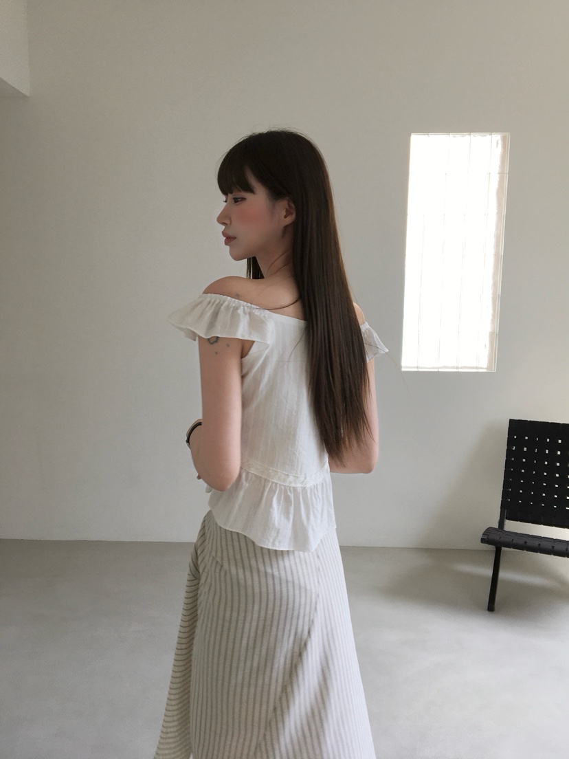 LEGACY韓國直郵實拍女裝新款人氣職業推薦吊帶背心荷葉邊LEGACY吊帶/背心