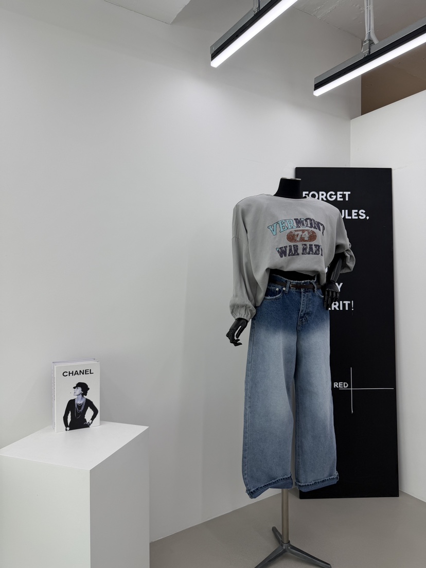 RED-A韓國直郵實拍女裝新款人氣推薦時尚職業休閑牛仔褲RED-A牛仔褲