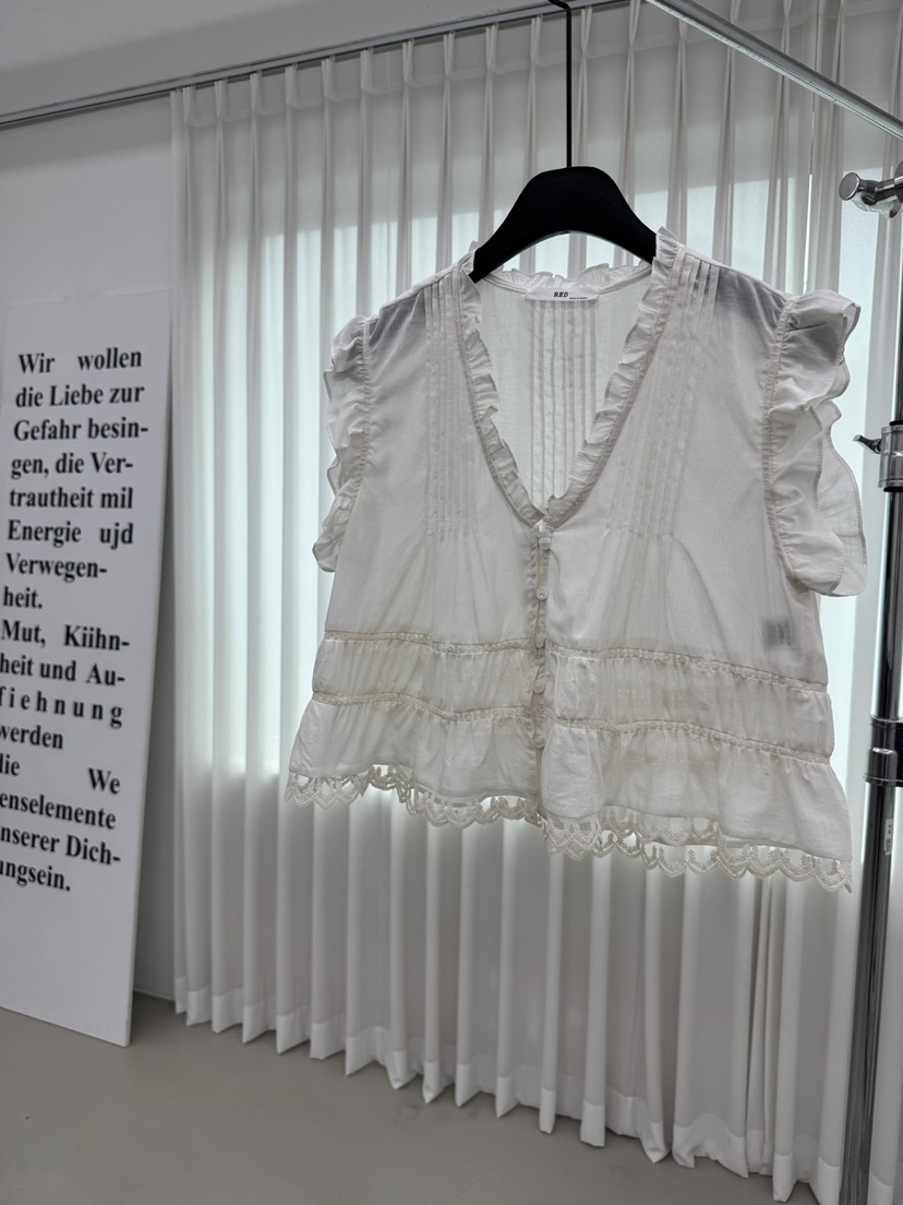 RED-A韓國東大門直郵女裝新款26春夏推薦襯衫蕾絲衫蕾絲RED-A襯衫/蕾絲衫圖色1