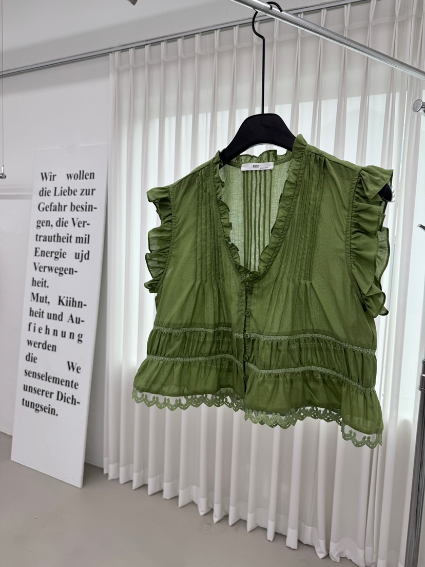 RED-A韓國東大門直郵女裝新款26春夏推薦襯衫蕾絲衫蕾絲RED-A襯衫/蕾絲衫圖色2