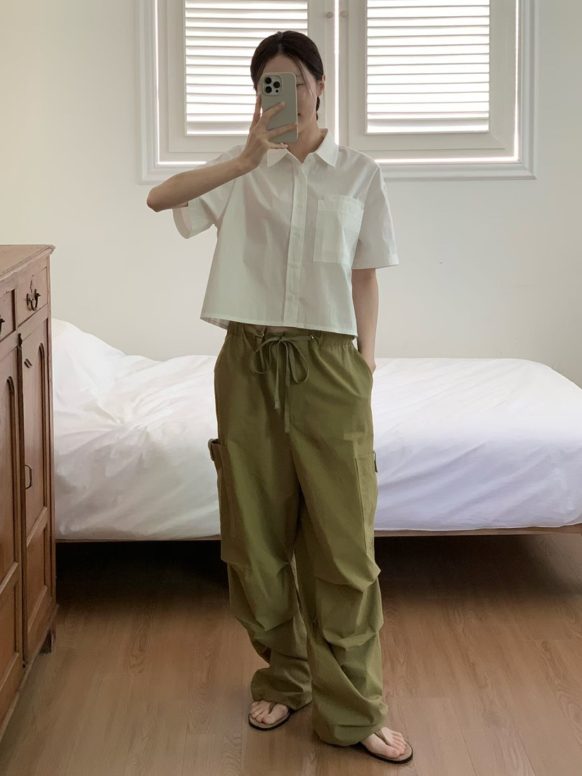 BINUS東大門實拍女裝新品時尚職業真品熱賣襯衫蕾絲衫短款BINUS襯衫/蕾絲衫