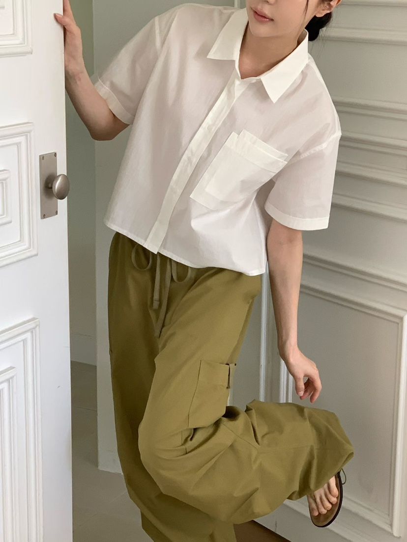 BINUS東大門實拍女裝新品時尚職業真品熱賣襯衫蕾絲衫短款BINUS襯衫/蕾絲衫