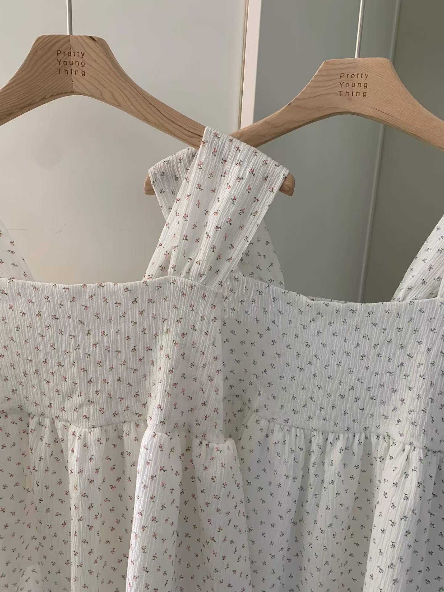 PYT-ot東大門代購女士新品熱賣職業真品推薦26春夏吊帶背心pretty young thing吊帶/背心