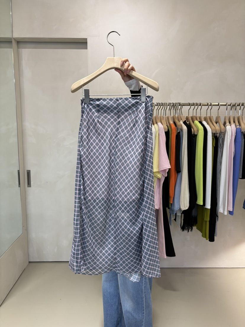 LIVE AID-P韓國直郵女裝新款26春夏人氣休閑時尚長裙格子LIVE AID-P長裙