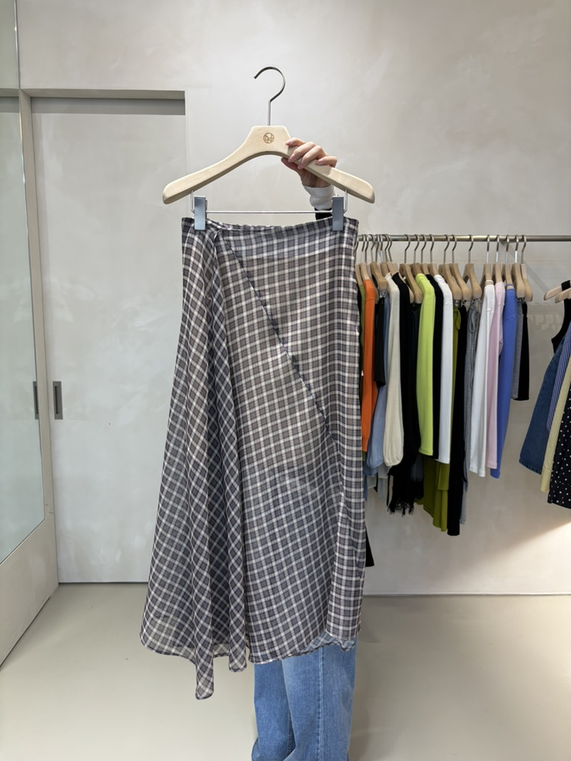 LIVE AID-P韓國直郵女裝新款26春夏人氣休閑時尚長裙格子LIVE AID-P長裙圖色2