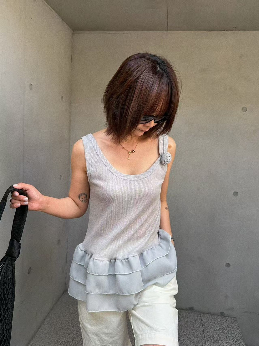 OLI SEOUL韓國代購女士新品時尚熱賣26春夏推薦吊帶背心OLI SEOUL吊帶/背心