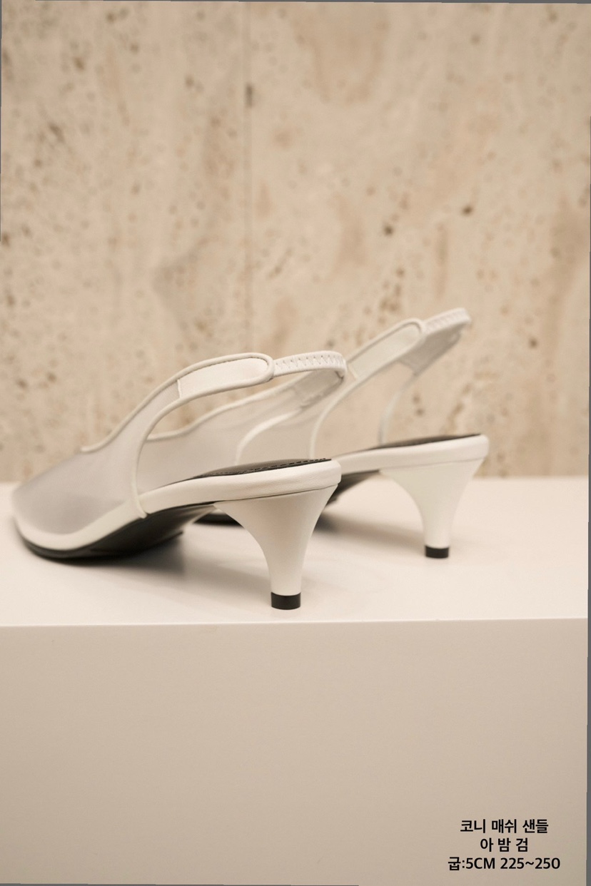 BLOSSOM韓國直郵女裝新品人氣推薦職業26春夏涼鞋拖鞋網眼BLOSSOM涼鞋/拖鞋