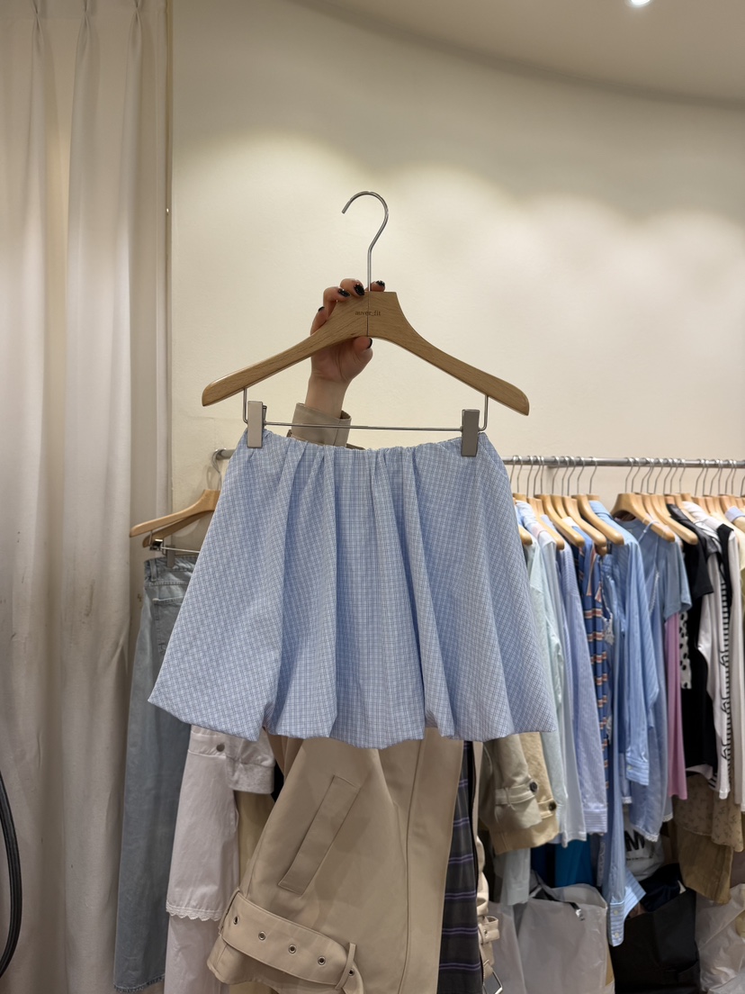 AUVERFIT韓國直郵女士新款時尚26春夏人氣職業推薦熱賣短裙AUVERFIT短裙圖色1