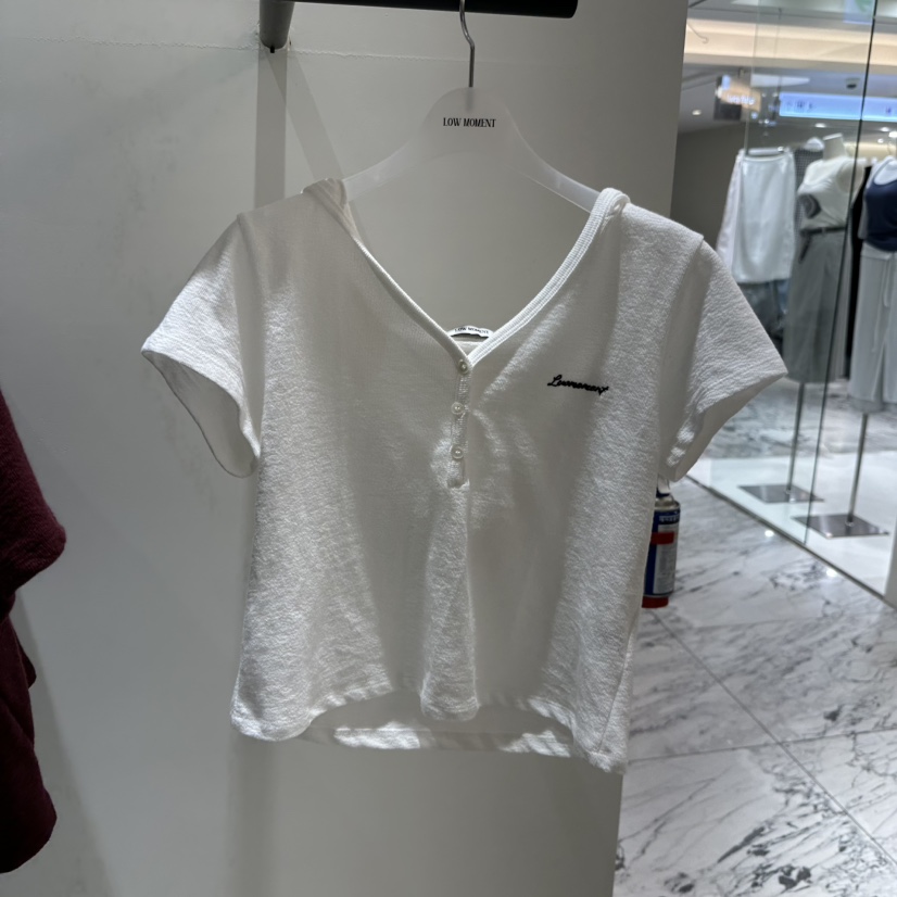 LOW MOMENT韓國直郵女裝新品推薦休閑時尚職業26春夏T恤LOW MOMENTT恤圖色3