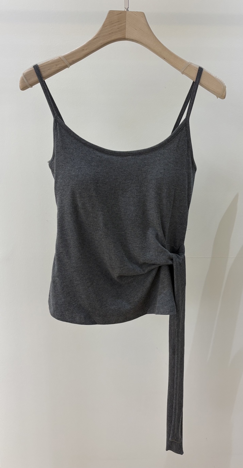 DEWPOP韓國東大門直郵女裝新款休閑人氣時尚推薦吊帶背心DEWPOP吊帶/背心圖色2灰色