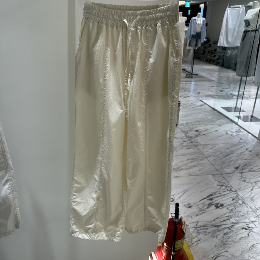 LOW MOMENT韓國東大門直郵女裝新款職業時尚26春夏休閑褲LOW MOMENT休閑褲圖色3奶油色