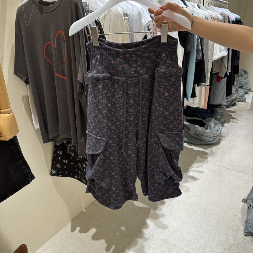 MOREMORE韓國東大門代購女士新品人氣時尚26春夏短褲華夫格more more短褲圖色1