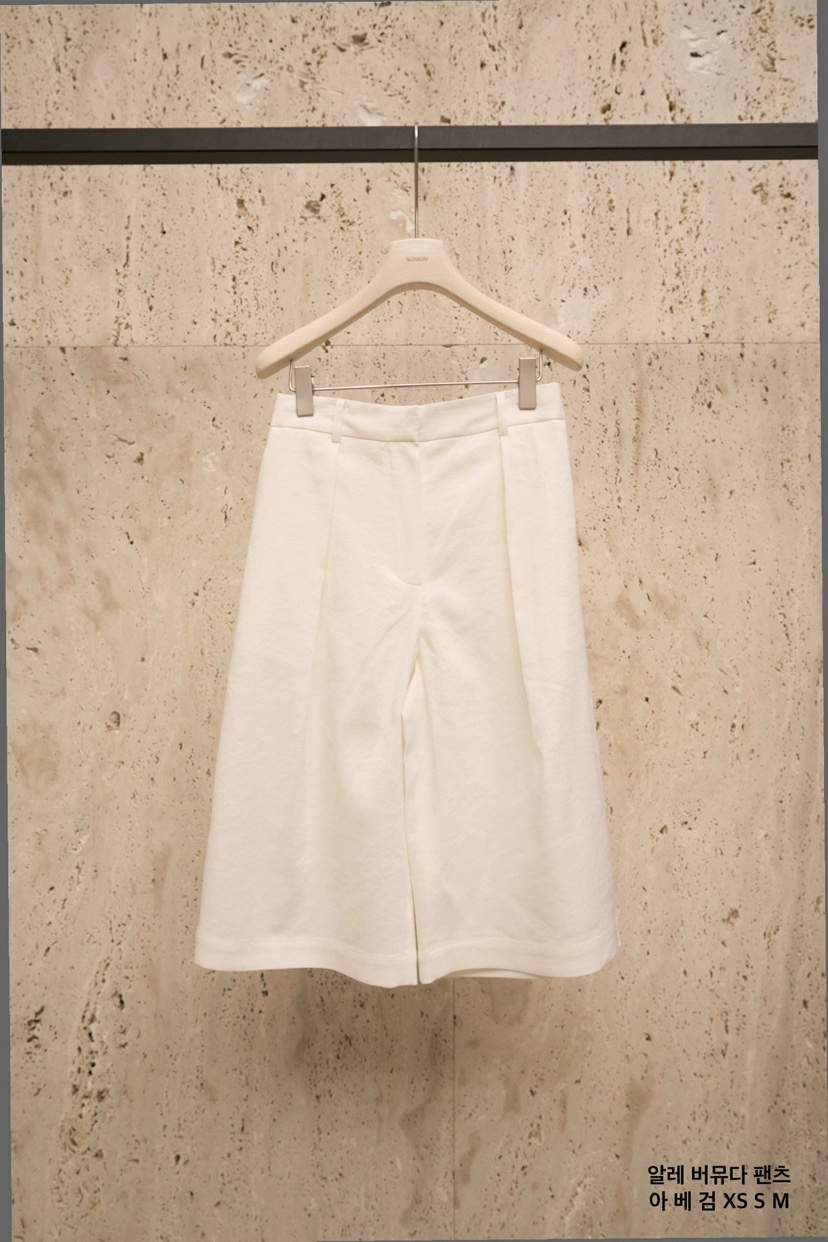 BLOSSOM韓國代購女士新款人氣熱賣職業時尚26春夏推薦短褲BLOSSOM短褲圖色1