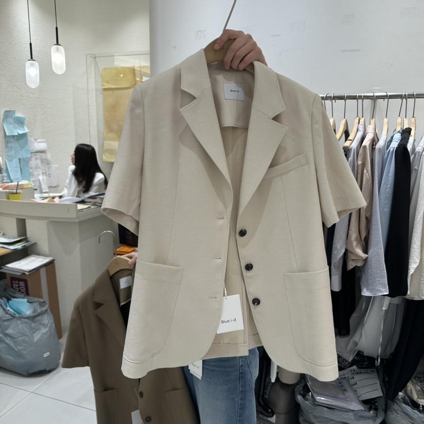 BLUEI-D/N SHARP韓國東大門直郵女士新款時尚人氣夾克Blue i-d/N SHARP夾克圖色2米色