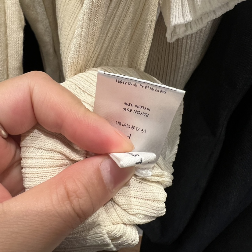 UNDERSTANDING韓國直郵實拍女士新品推薦人氣熱賣T恤露肩UNDERSTANDINGT恤