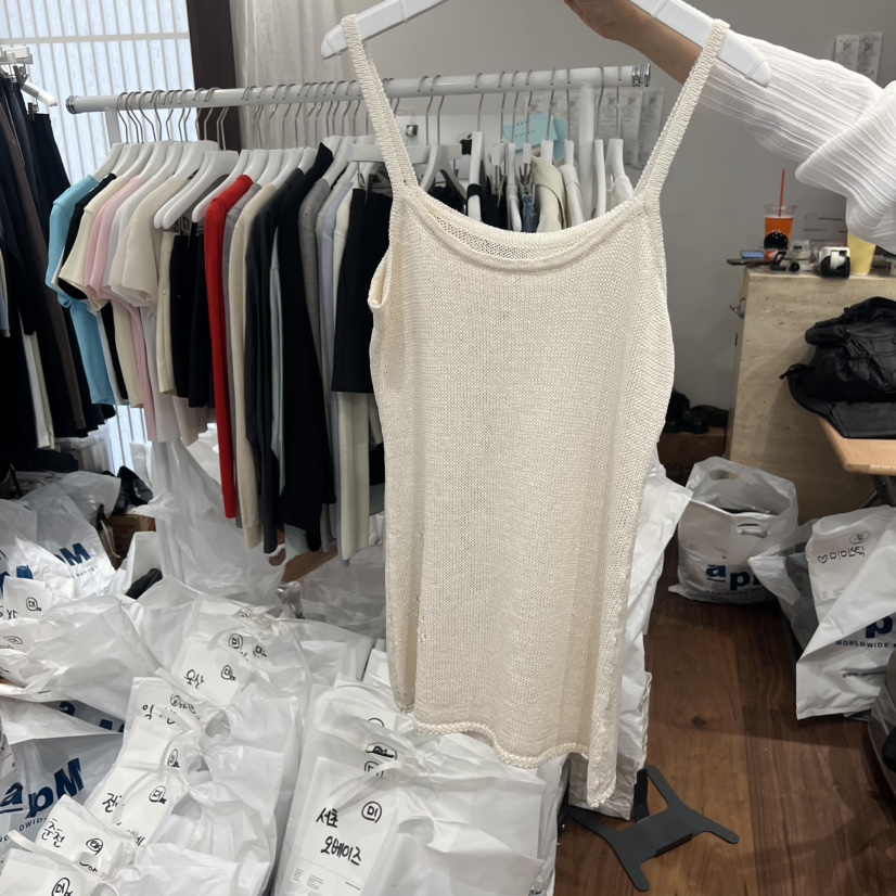 UNDERSTANDING韓國直郵女士新品時尚人氣休閑職業吊帶背心UNDERSTANDING吊帶/背心圖色1