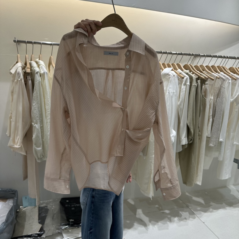 BLUEI-D/N SHARP韓國東大門代購女裝新品時尚襯衫蕾絲衫Blue i-d/N SHARP襯衫/蕾絲衫圖色2