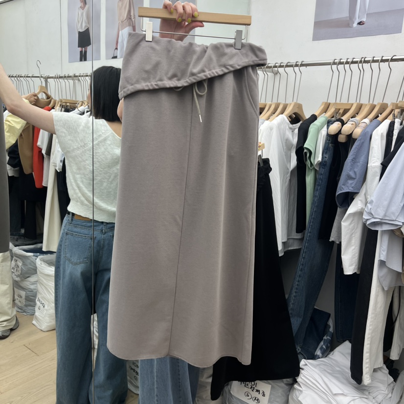 MOI-A韓國東大門直郵女士新品熱賣職業半身裙中短裙荷葉邊MOI-A半身裙/中短裙圖色1