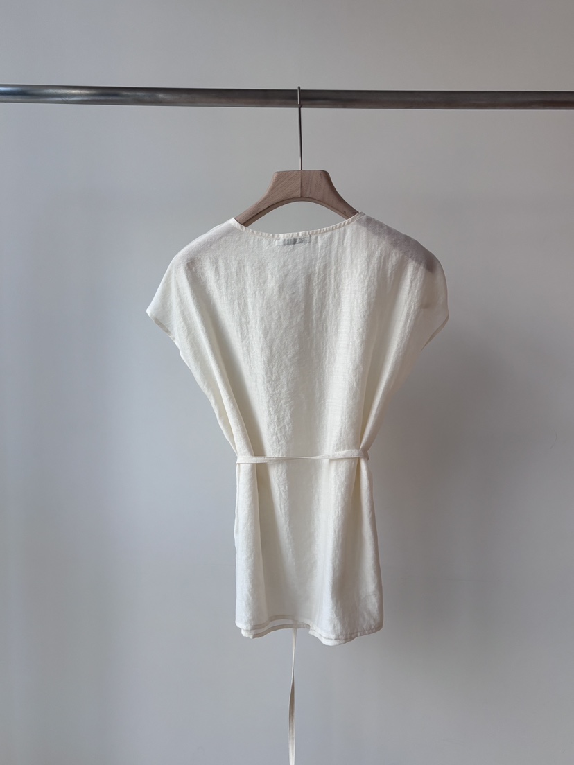 AND THE韓國代購女士新款職業26春夏推薦襯衫蕾絲衫含腰繩AND THE襯衫/蕾絲衫