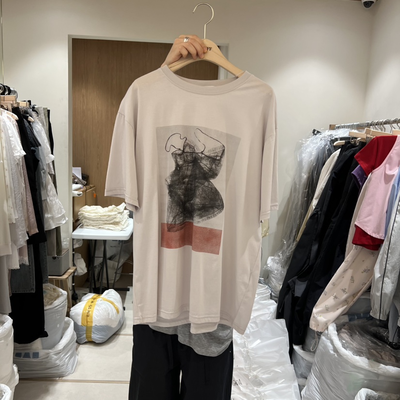 HOWFF韓國直郵女裝新款26春夏推薦休閑熱賣人氣職業T恤絲絨HOWFFT恤圖色1