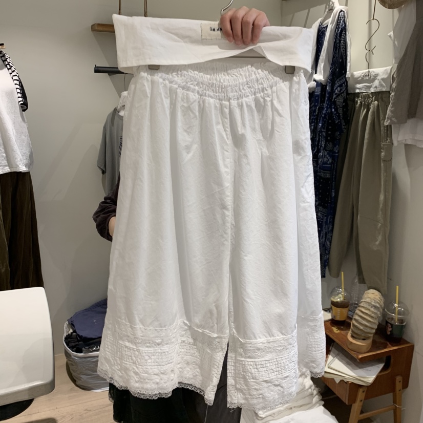 LE JARDINET韓國代購女裝新款熱賣休閑推薦時尚職業短褲LE JARDINET短褲圖色1