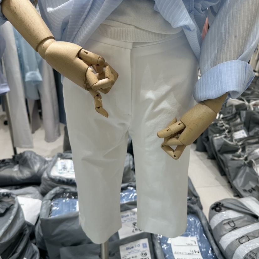 BLUEI-D/N SHARP韓國東大門直郵女裝新款26春夏熱賣短褲Blue i-d/N SHARP短褲圖色2白色