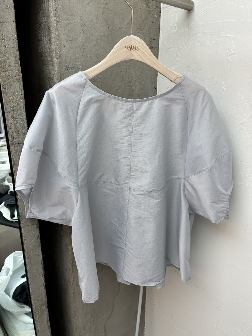 Verbena韓國直郵女裝新品熱賣推薦休閑襯衫蕾絲衫泡泡袖鏤空Verbena襯衫/蕾絲衫圖色2