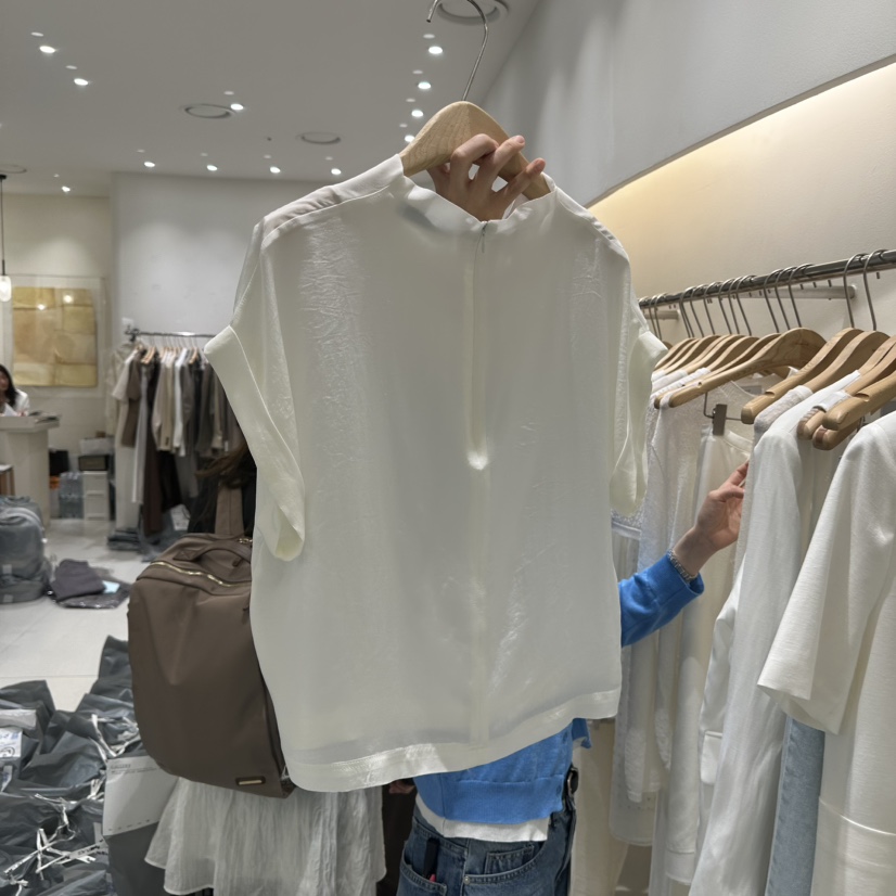 BLUEI-D/N SHARP韓國直郵實拍女裝新品熱賣襯衫蕾絲衫Blue i-d/N SHARP襯衫/蕾絲衫