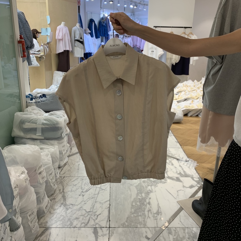 ALMOND韓國直郵實拍女士新品26春夏熱賣時尚襯衫蕾絲衫紐扣ALMOND襯衫/蕾絲衫圖色1