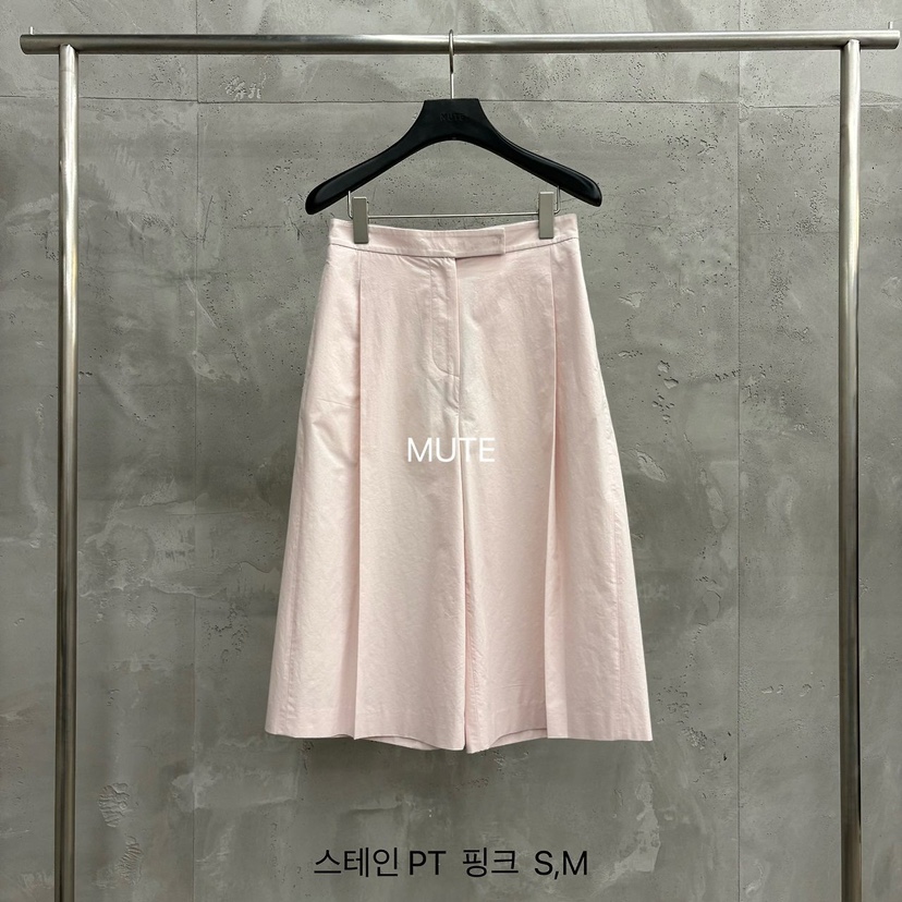 MUTE-P韓國東大門代購女士新款時尚人氣熱賣職業推薦短褲MUTE短褲圖色2