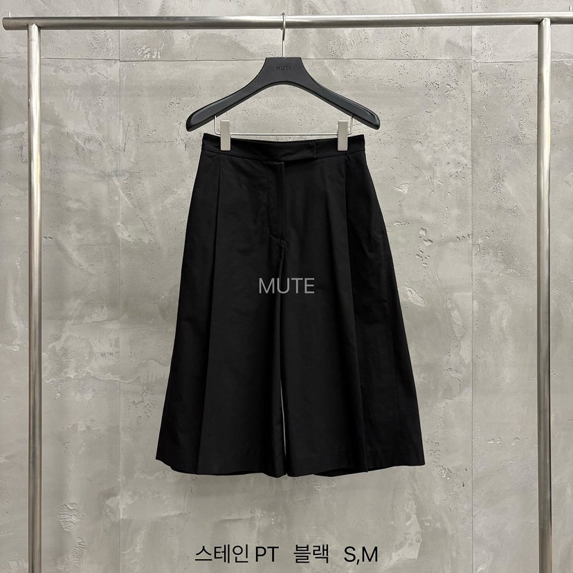 MUTE-P韓國東大門代購女士新款時尚人氣熱賣職業推薦短褲MUTE短褲圖色3